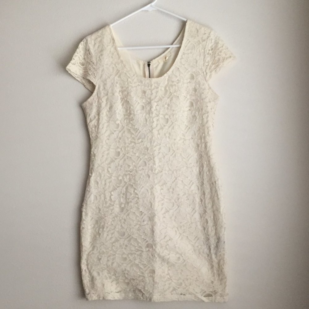 Lace Cap-sleeve Sheath Dress, size M